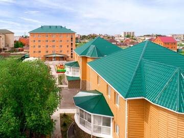 Фото номера Улучшенные апартаменты с сауной Отель Green Which Tourist Borovoye г. Боровое 2